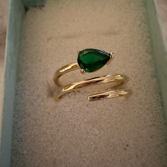Jewelry - 18 Karat Gold filled Teardrop Green Gem Wrap Ring - Women Jewelry